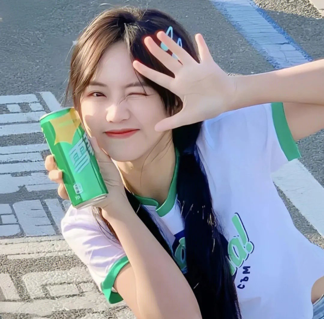 上去高山望平川